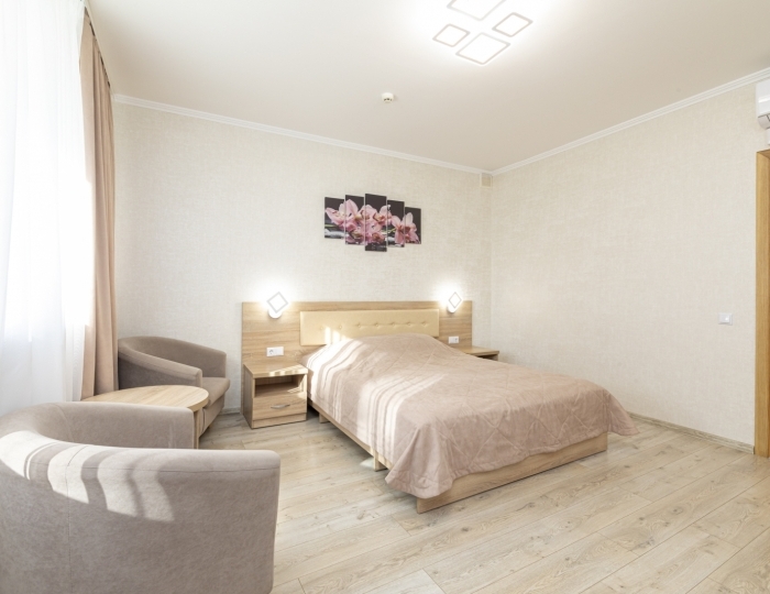 Повышенной комфортности 1-местный Junior suit корпус Главный - Санаторий «Рассвет-Любань» Беларусь