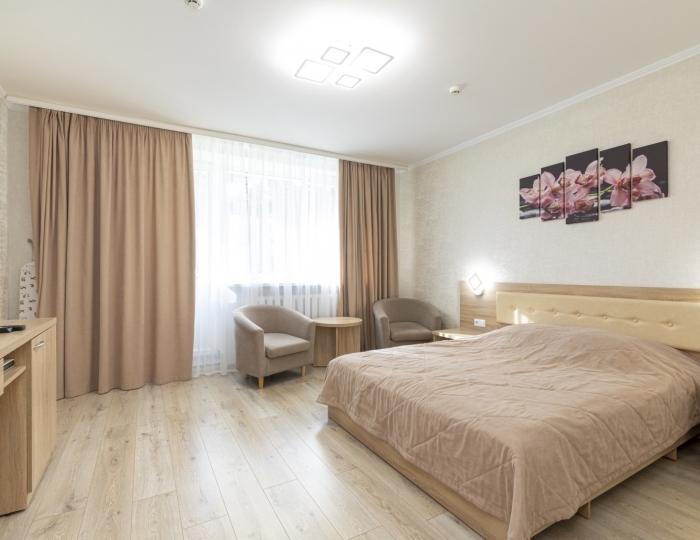 Повышенной комфортности 1-местный Junior suit корпус Главный - Санаторий «Рассвет-Любань» Беларусь